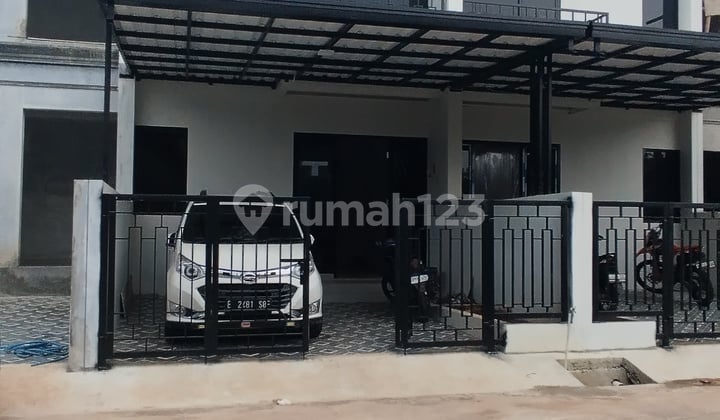 Rumah Baru 800 Jutaan, Row 8 Meter di Jatisampurna Strategis