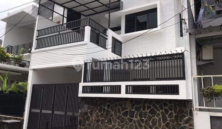 Rumah Ready Akses 2 Mobil Di Kompleks Rawamangun Jakarta Timur