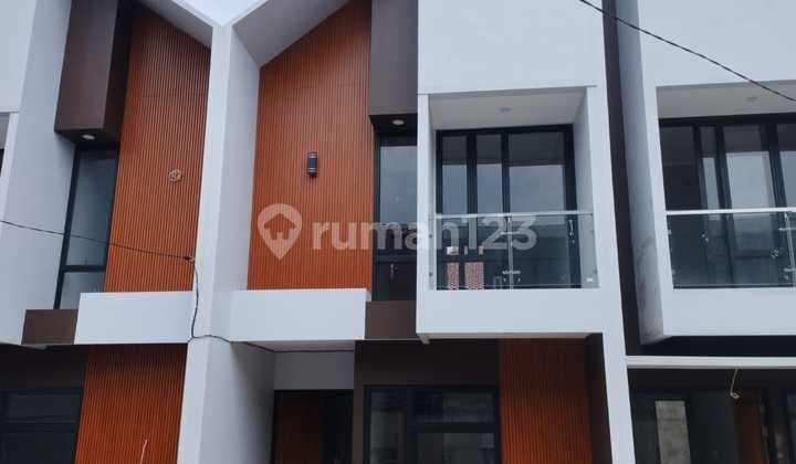 Cluster Baru 650 Juta Tinggal 1 Unit Lagi. Akses Langsung Ke Jalan Raya.. Strategis..