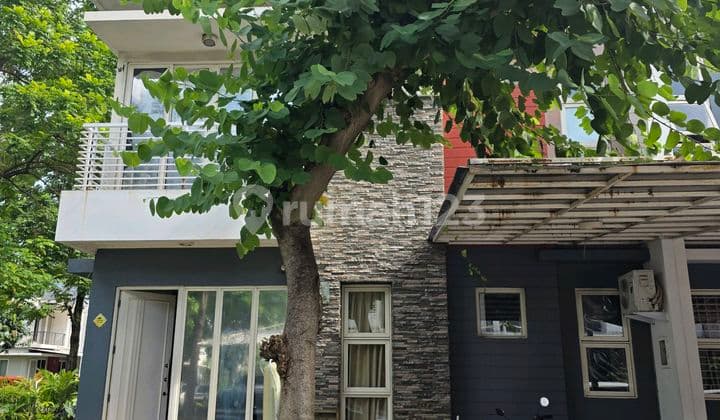 Disewa Cepat Siap Pakai Rumah Golf Lake Hoek Lebar 8 Selatan