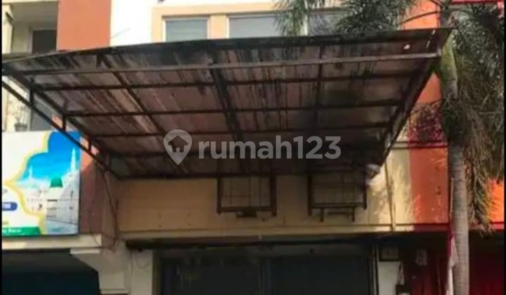 Ruko Murah 3 Lantai Siap Pakai Bebas Banjir di Mutiara Taman Palem Cengkareng