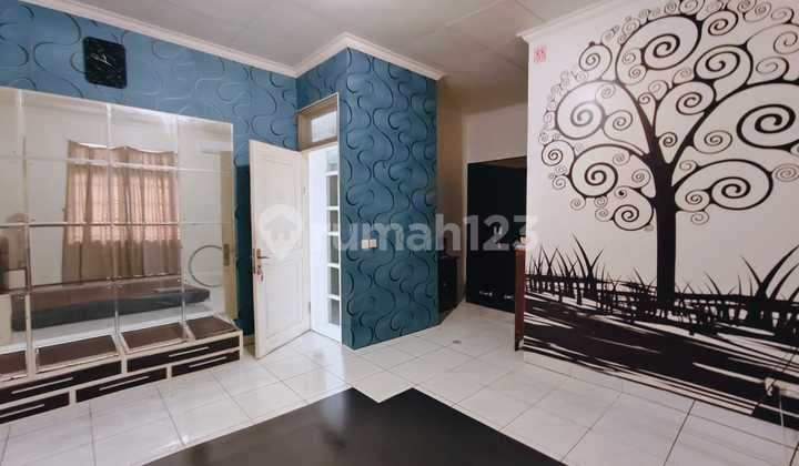 Rumah Murah Masih Nego 2 Lantai Siap Huni Bebas Banjir di Taman Surya 5