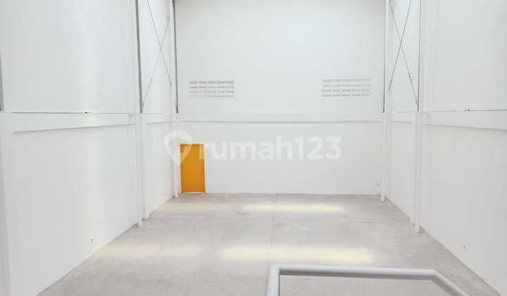 Warehouse and 2-Story Office Ready to Use, Flood-Free in Aeropolis Technopark Tangerang