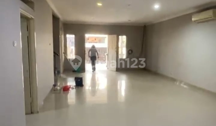 Rumah Murah 2 Lantai Kamar Ada 4 Siap Huni Bebas Banjir di Citra 2 Ext Kalideres