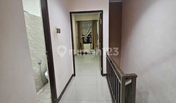 Rumah Murah 2.5 Lantai Siap Huni Bebas Banjir di Permata Taman Palem