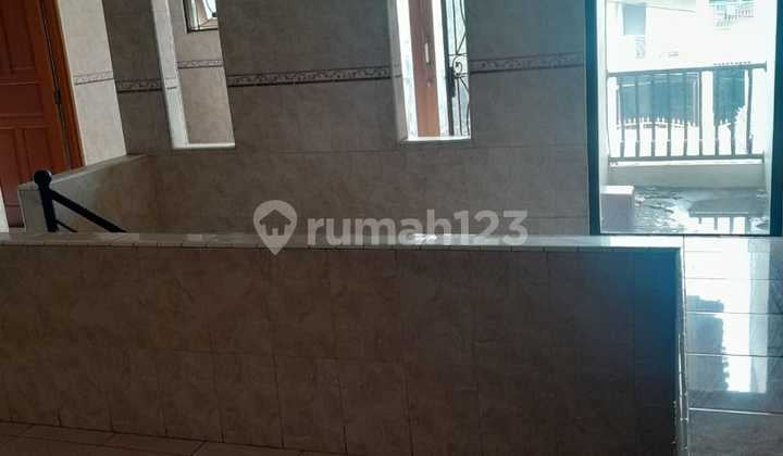 Rumah Murah Minimal 2 Tahun Siap Huni Bebas Banjir di Taman Surya 5