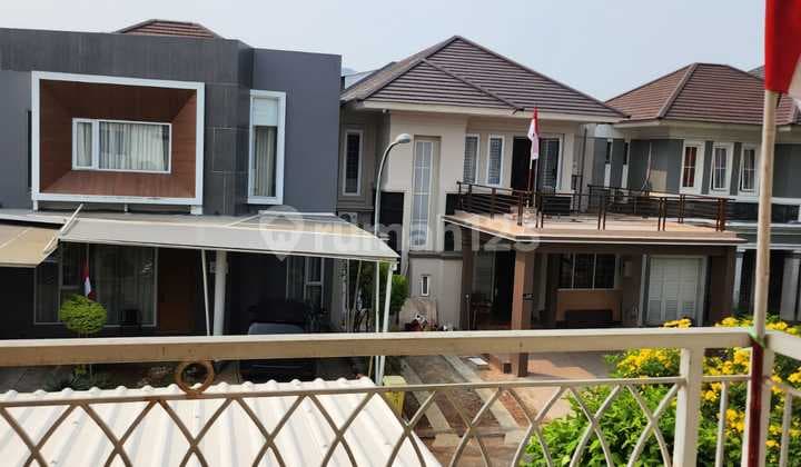 Dijual Rumah 2 Lantai Furnished Siap Huni Ada Gudang di Sutera Olivia. Synefa