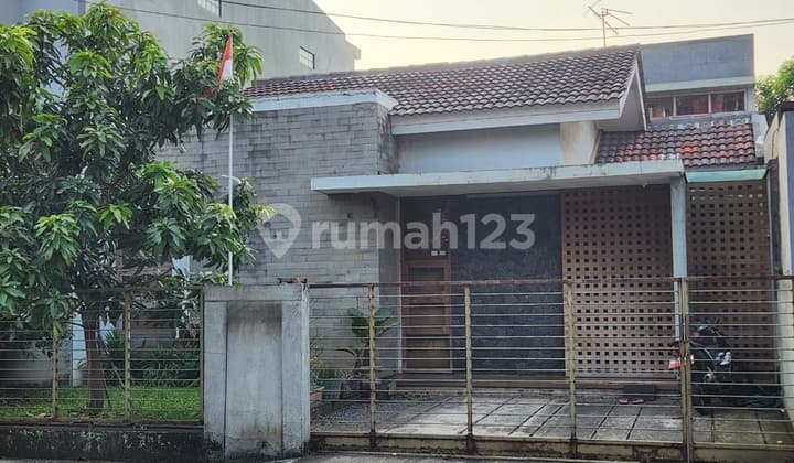 Dijual Rumah Siap Huni Di Griya Loka BSD City. YS EFB