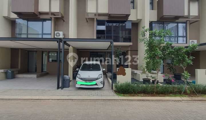 Dijual Rumah 3,5 Lantai Minimalis ada rooftop full furnish siap huni di Cluster Tabebuya, BSD City - Ysefb