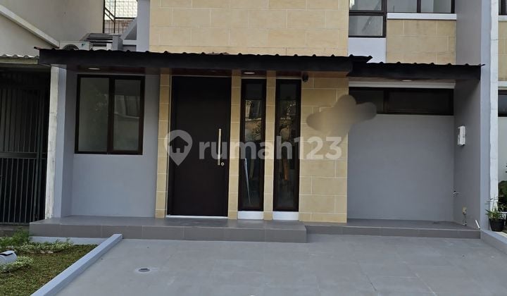 Dijual Rumah 2 Lantai Semi Furnished di Cluster Illustria, The Eminent. Ivn