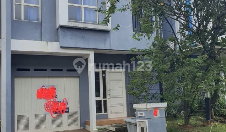 For sale: Neat and nice 2-story house ready to occupy, strategic location in Dalton Cluster - Gading Serpong. ivanefmag