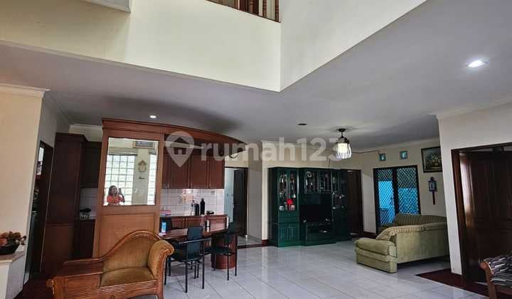 Dijual Rumah Hoek Sudah Full Renovasi Siap Huni di Sutera Cemara, Alam Sutera. Wndefgs