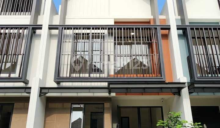 Dijual Murah Rumah 2 Lantai di Cluster Leonora Gading Serpong. Lva