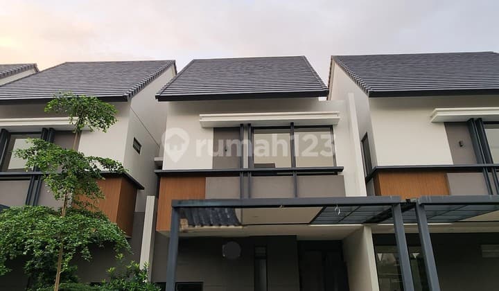 Jual Murah Rumah 2 Lantai Nykka, Sutera Narada Alam Sutera - Wilbertefss