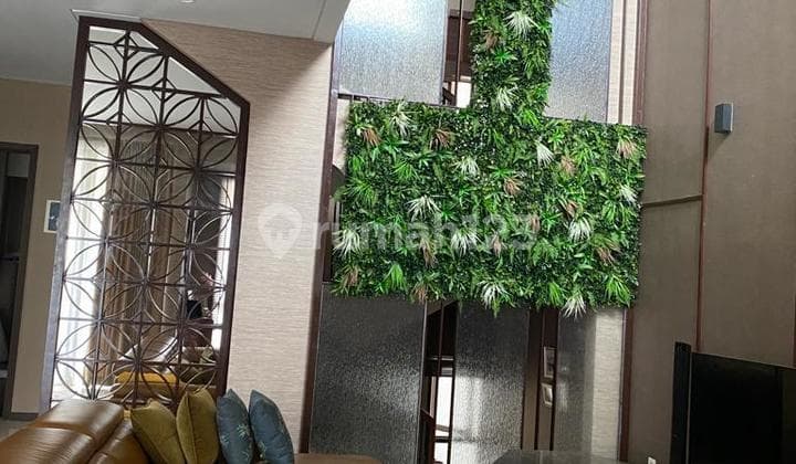 Dijual Hot Property Rumah 3 lantai full furnish siap huni di The Zora Cluster Kimora BSD City. Linaefb