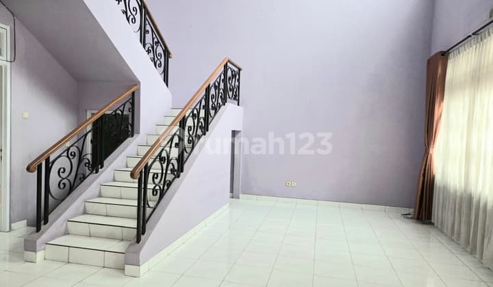 Neat and Clean House Near Kota Wisata Cibubur Toll Access