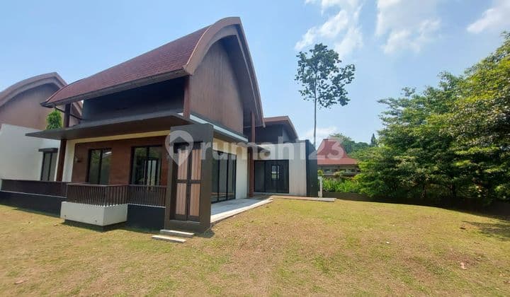 Vimala Hills Cluster Pangrango - Depan Hotel Pullman