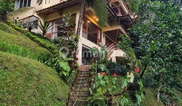 VILLA di Villa Estate MEGA INDAH, Megamendung Puncak Bogor