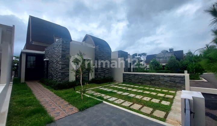 For Sale Villa In Vimala Hills, Puncak Bogor - Villa Position Facing Mount Gede And Mount Pangrango