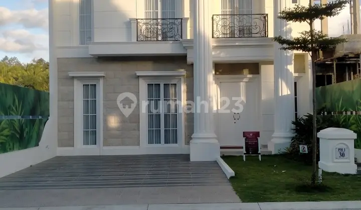 Balmoral Deluxe with 2 Master Bedrooms in Citraland Kairagi Manado