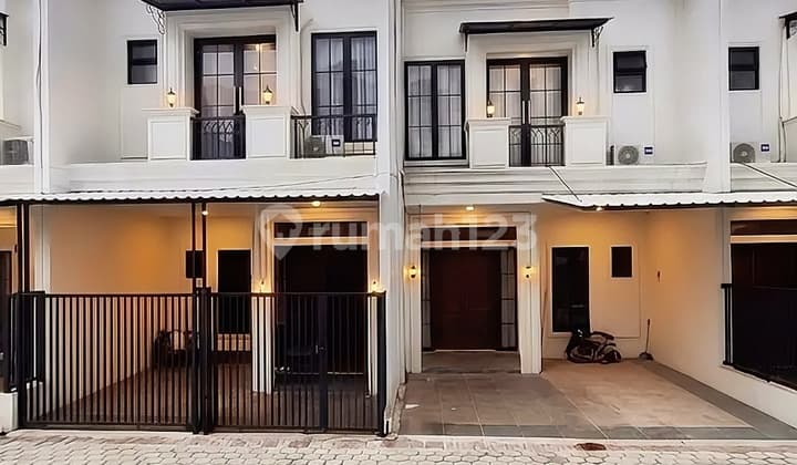 Ready-to-Live House Next to Citra Medika Hospital Near the Station