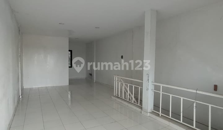 Jual Ruko Taman Royal 1 Jalan Besar Bebas Banjir Cocok untuk Usaha