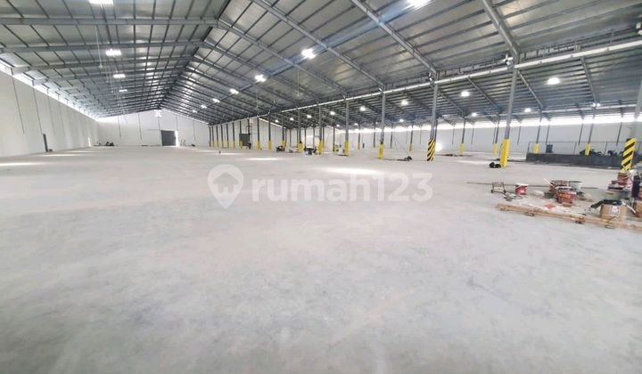 Large Warehouse in Kic Gatsu Semarang Large Warehouse in Kic Gatsu Semarang