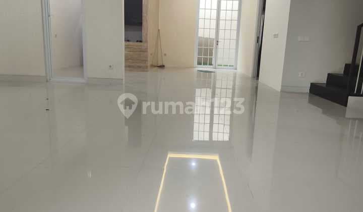 Rumah Siap Huni di Area Boulevard Perumahan Citragrand