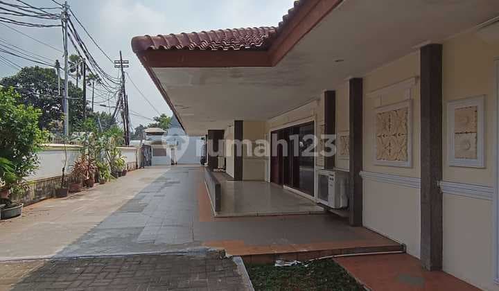 Rumah Bagus Ex. Montessori di Menteng, Jakarta Pusat