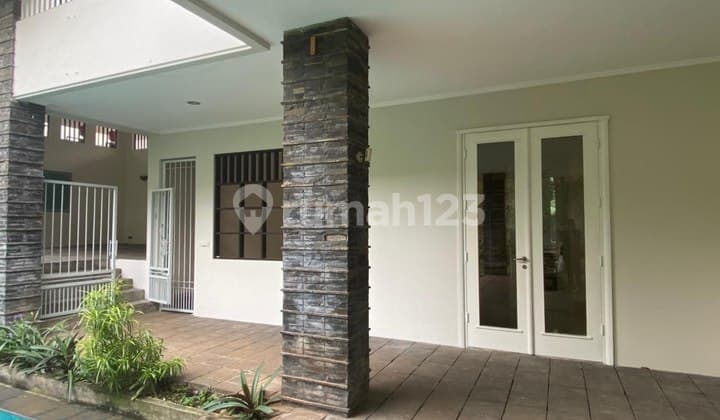 Disewakan Rumah Bagus SHM di Menteng, Jakarta Pusat