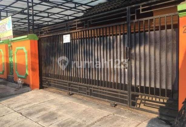 Dijual Rumah Lokasi Strategis Pinggir Jalan di Cempaka Putih