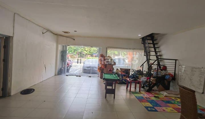 Ruang Usaha Lokasi Premium di Senopati Jakarta Selatan