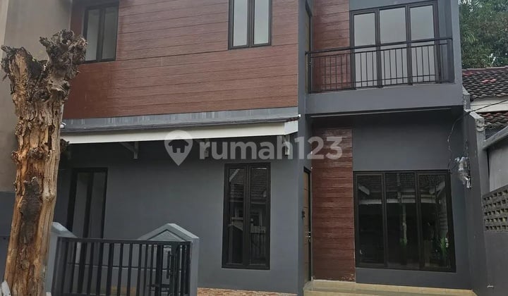 Jual Harga Bagus Rumah 2 Lantai Renov di Bsd Nusaloka