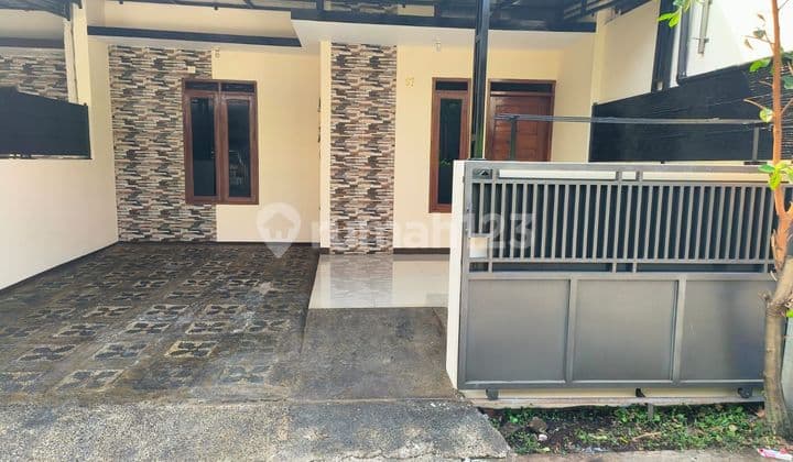 Newly Renovated Ready-to-Occupy House Near Gedebage Offices and Toll Road