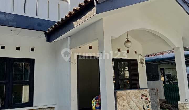 Rumah Komplek Antapani Dekat Perkantoran