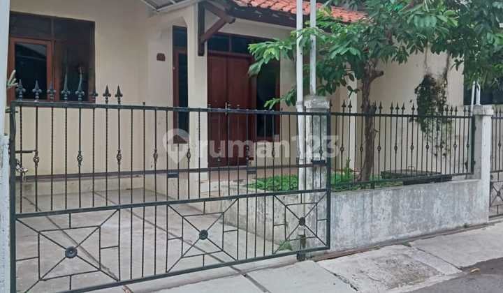 Rumah Strategis Siap Huni Dekat Perkantoran