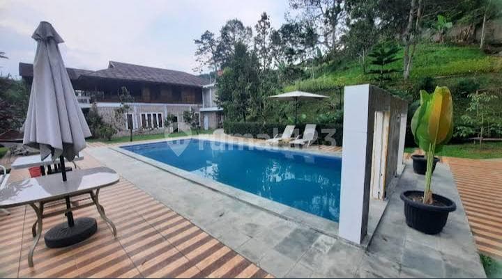 For Sale Nice Villa in Bogor