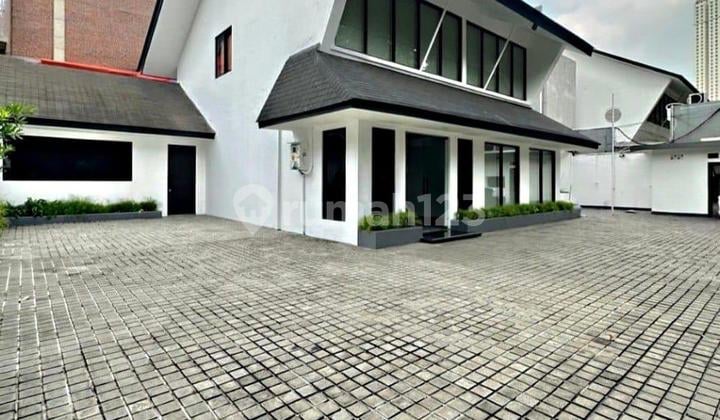Disewakan Bangunan Komersil di Pakubuwono Jakarta Selatan