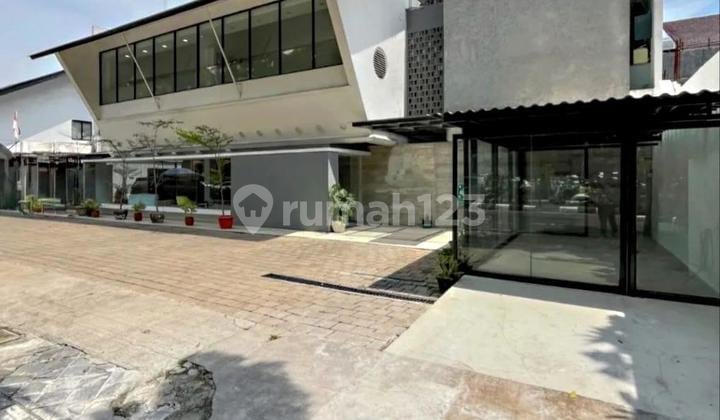 Dijual Bangunan Komersil di Pakubuwono Jakarta Selatan