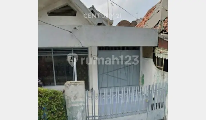 2-Storey House in Cideng, Central Jakarta, Strategic Location