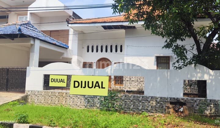 Dijual Rumah Tua Billy Moon Duren Sawit Jakarta Timur
