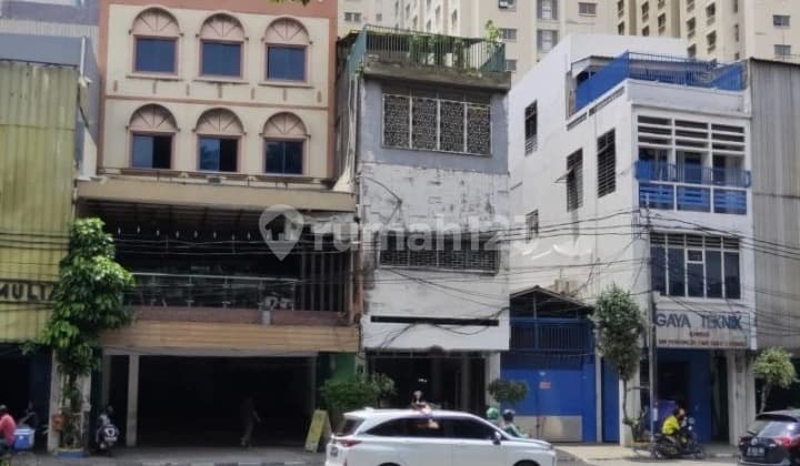 Dijual Ruko Gajah Mada Cocok Kantor Dan Showroom 4 Lantai
