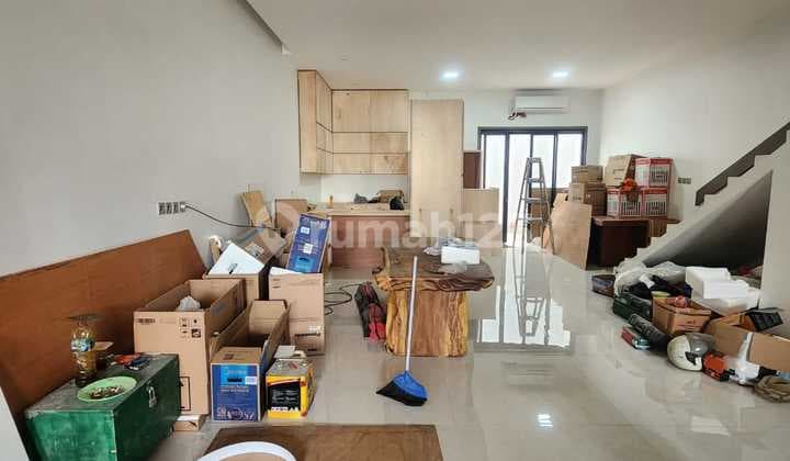 New House Taman Villa Meruya 2 Storey Indent West Jakarta