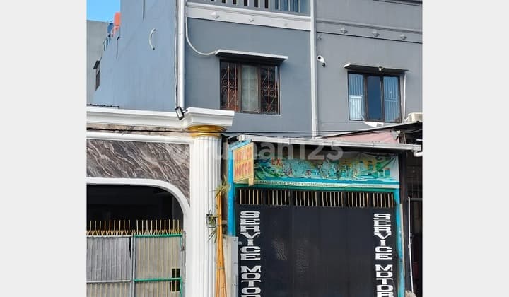 Disewakan Ruko 3 lantai Pinggir jalan Area cengkareng Jakbar