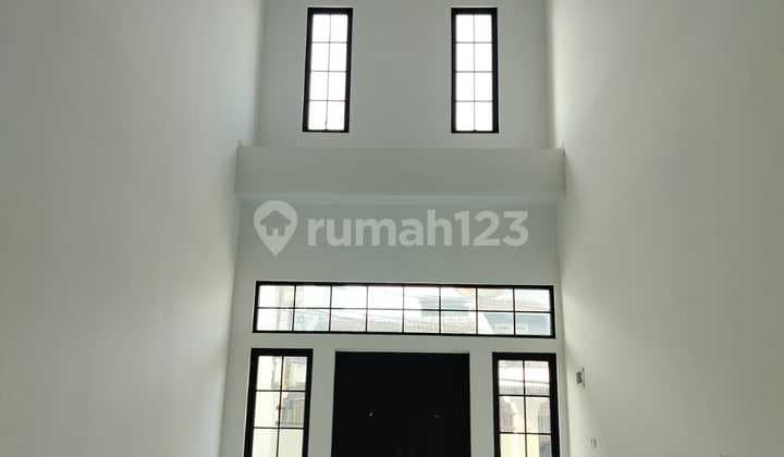 Rumah Cantik Daan Mogot Estate 2 Lantai Siap Huni