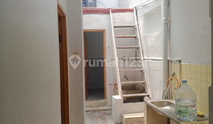 Jual Cepat Rumah Luas Berpotensi Kostan di Sukajadi Bandung.