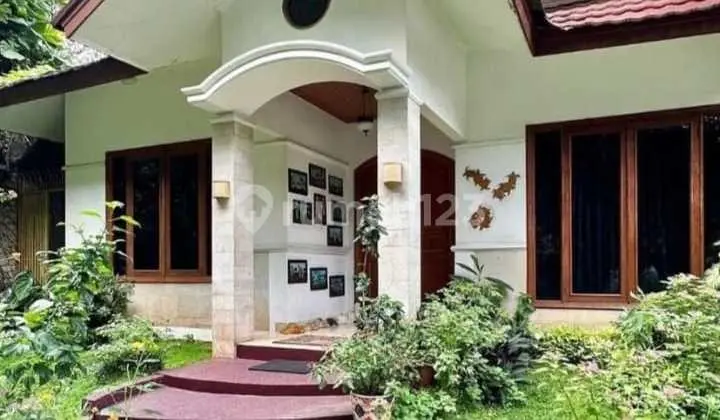 Dijual Rumah Lama 2 Lantai Sangat Cantik & Sangat Terawat di Jeruk Purut, Jakarta Selatan