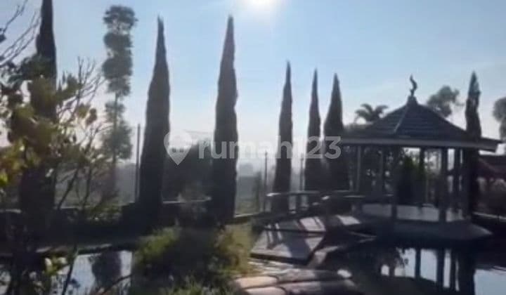 TURUN HARGA Dijual Rumah Villa full furnish + kolam renang Ciwidey Bandung