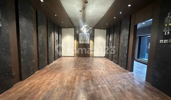 Rent Commercial Space in Menteng Suitable for Office, Premium Beauty Clinic.