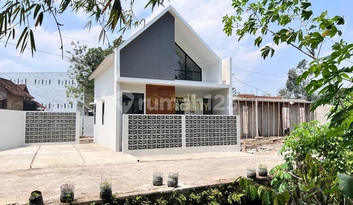 RUMAH BARU 400 JUTAAN AKSES JALAN MUDAH DI JL PALAGAN NGAGLIK SLEMAN